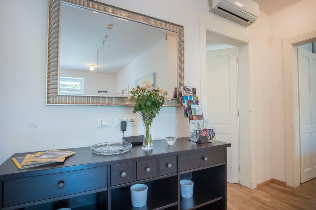 Luxury Central Apartment リュブリャナ エクステリア 写真