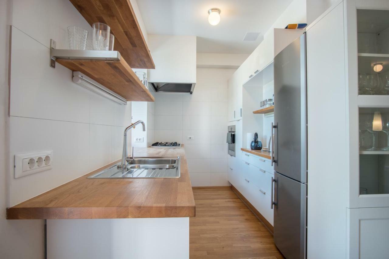 Luxury Central Apartment リュブリャナ エクステリア 写真